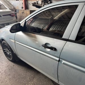 Hyundai accent era çıkma sol ön kapı