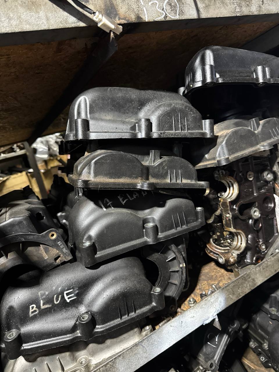 Hyundai i20 çıkma orjinal külbütör kapağı Hyundai i20 çıkma orjinal külbütör kapağı