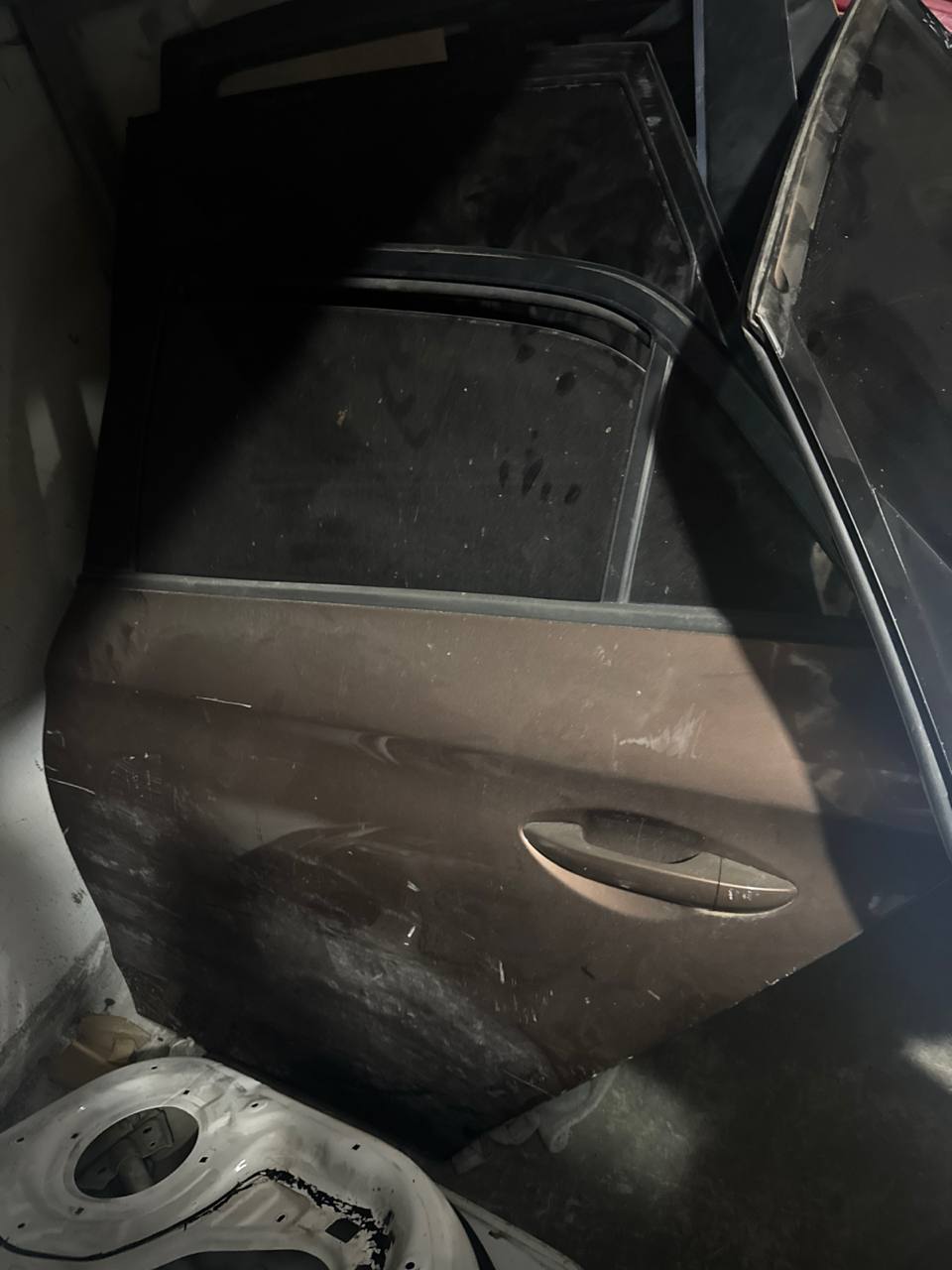 Hyundai i20 sol arka hatasız kahverengi kapı Hyundai i20 sol arka hatasız kahverengi kapı