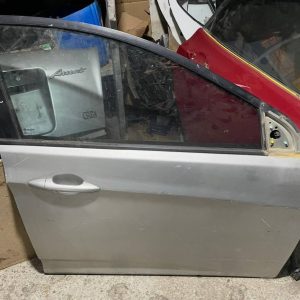 Hyundai accent blue sağ ön kapı gri