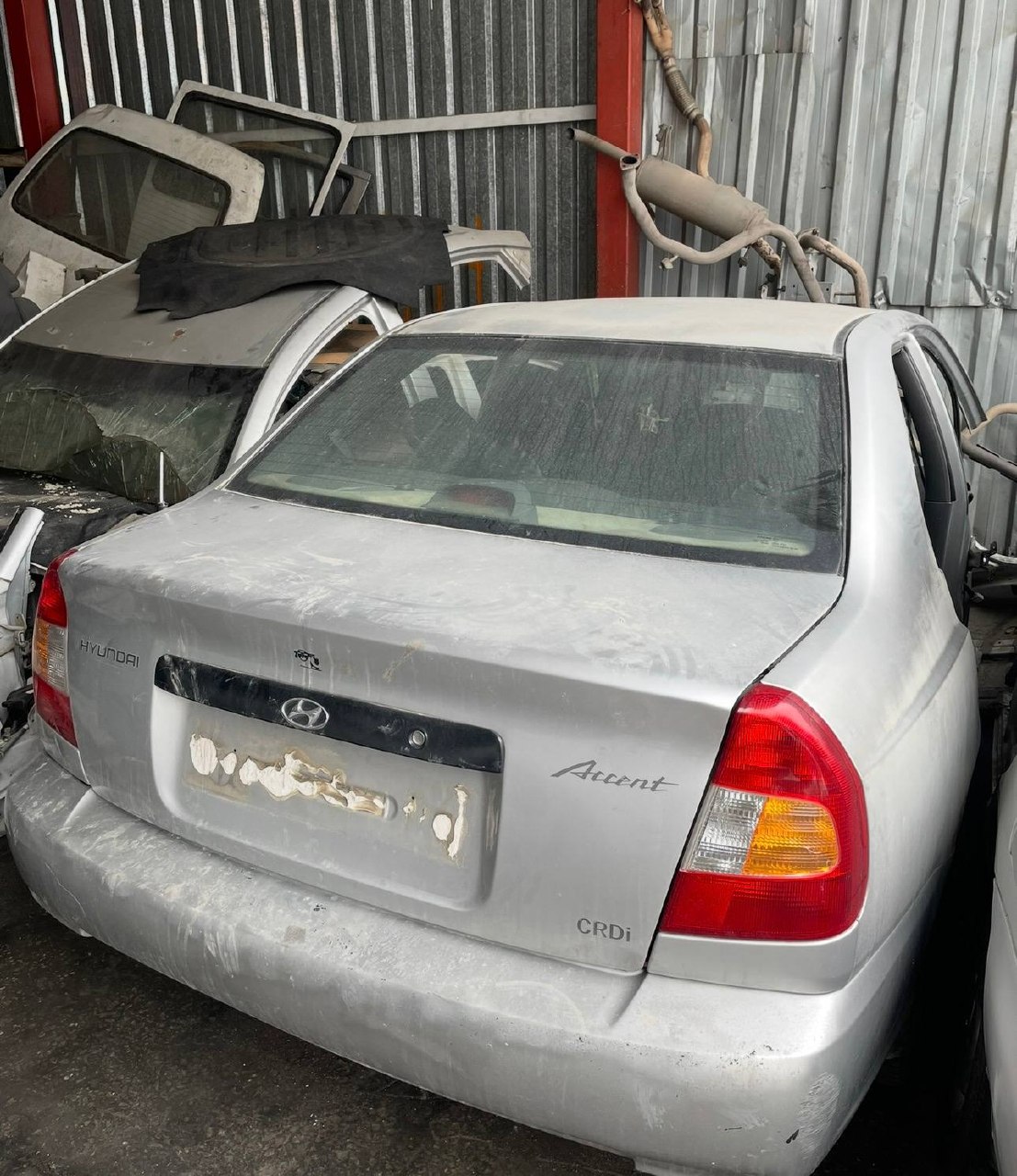 Hyundai accent milenyum arka Hyundai accent milenyum arka
