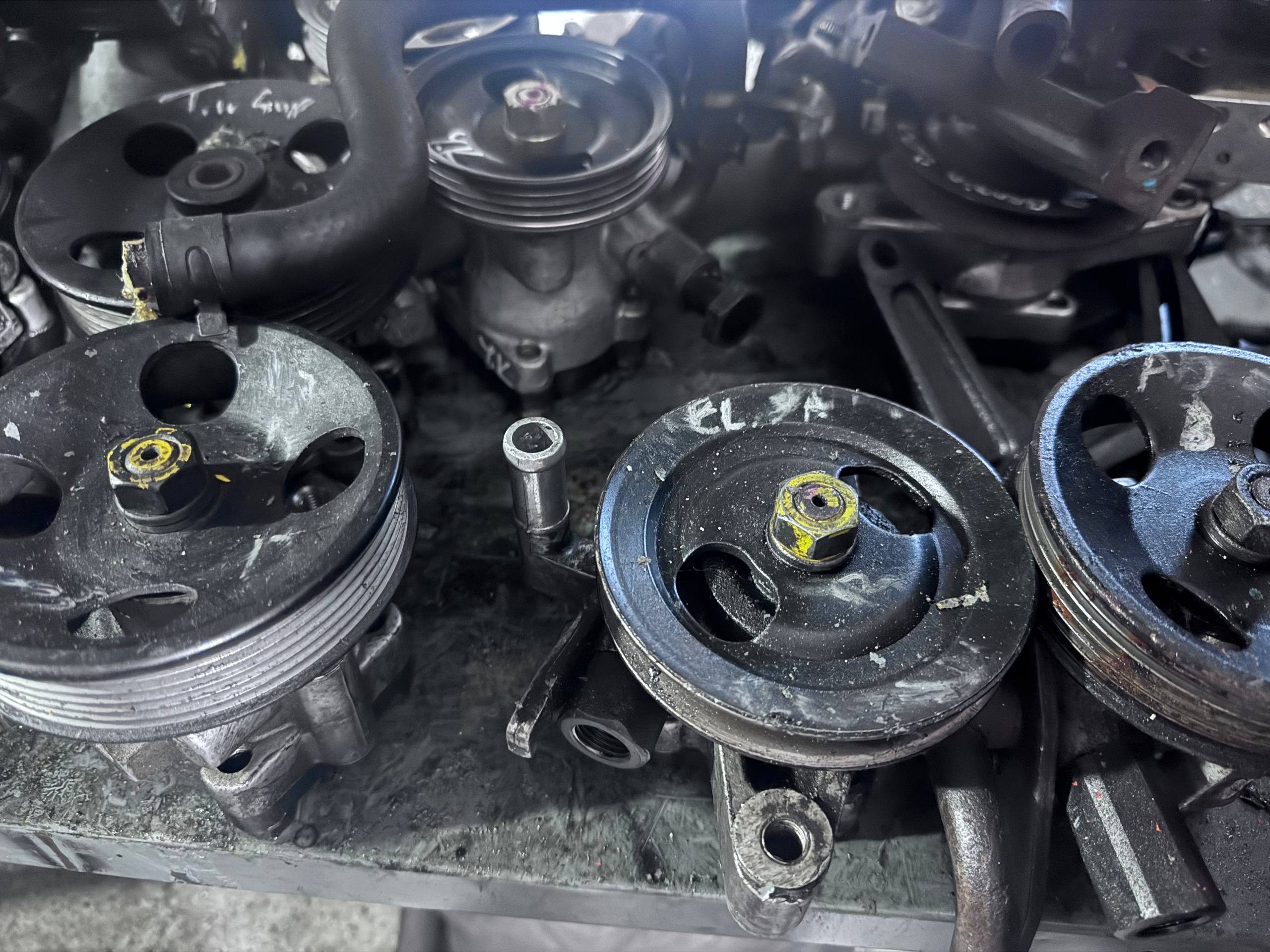 Hyundai era getz admira milenyum yağlı direksiyon pompası