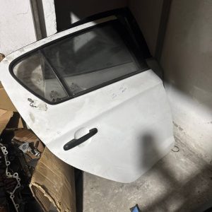 Hyundai i20 çıkma sağ arka kapı 2009 - 2014